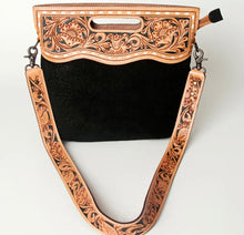 Load image into Gallery viewer, Willow’s Clutch/ crossbody
